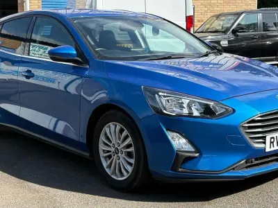 Used Ford Focus Titanium 2020 Blue Hatchback