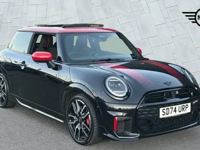Używany Mini John Cooper Works Hatch 228 KM (167 kW) 2024 Czarny Hatchback