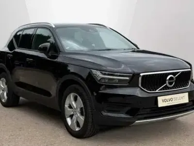 Usado Volvo XC40 Momentum 161 HP (118 kW) 2022 Preto SUV