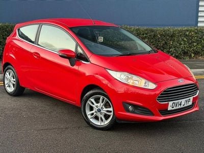 Red Used 2014 Ford Fiesta Zetec Hatchback | £2,995 (Good price)