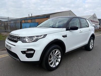 Used Land Rover Discovery Sport SE 180 HP (132 kW) 2017 White SUV
