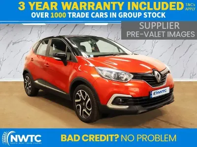 Used Renault Captur Dynamique 90 HP (66 kW) 2018 Red SUV
