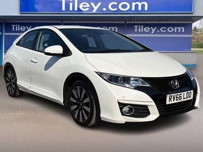 Used Honda Civic SE Plus 2016 White Hatchback