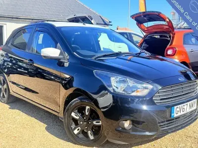 Used Ford Ka Plus Zetec 85 HP (62 kW) 2018 Black Hatchback