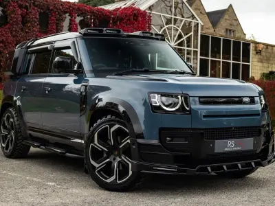 Used Land Rover Defender SE Dynamic 249 HP (183 kW) 2023 Blue SUV
