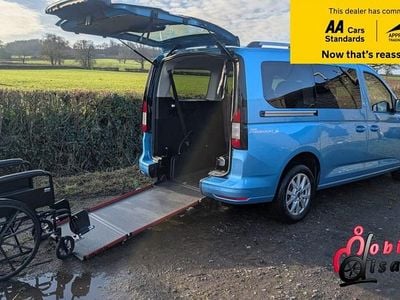Blue Used 2022 Ford Grand Tourneo Connect Titanium MPV | £21,950 (Fair price)