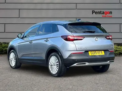 Used Vauxhall Grandland X 130 HP (95 kW) 2019 Grey SUV