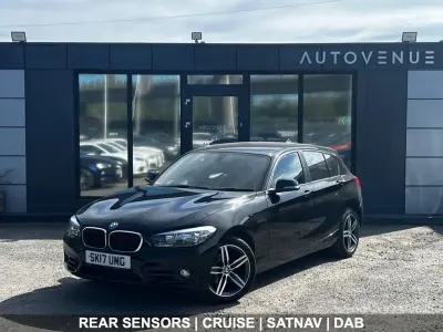 Używany BMW 118 Sport Line 150 KM (110 kW) 2017 Czarny Hatchback
