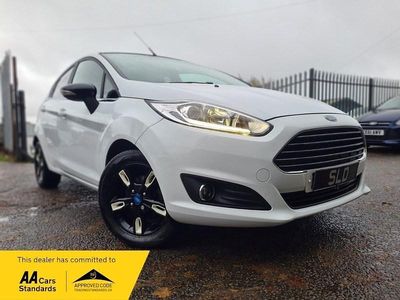 White Used 2016 Ford Fiesta Zetec Hatchback | £3,995 (Fair price)