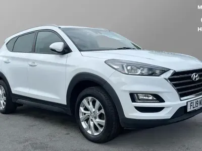 Used Hyundai Tucson SE 132 HP (97 kW) 2019 White SUV