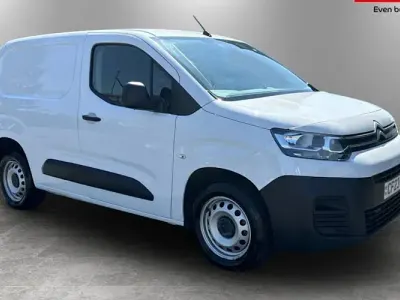 Used Citroën Berlingo 102 HP (75 kW) 2023 White MPV