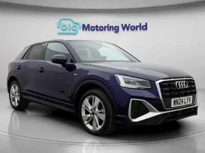 Begagnad Audi Q2 S-Line 148 HK (108 kW) 2024 Blå SUV
