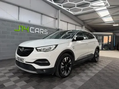 Second-hand Vauxhall Grandland X Edition 130 CP (95 kW) 2021 Alb SUV