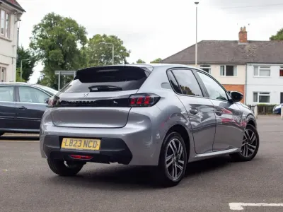 Used Peugeot 208 Active+ 74 HP (54 kW) 2023 Grey Hatchback