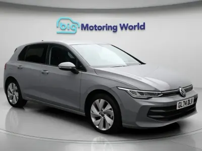Nouă VW Golf VIII Match 150 CP (110 kW) 2025 Gri Hatchback