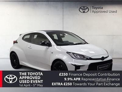 Used Toyota Yaris 272 HP (200 kW) 2021 White Hatchback