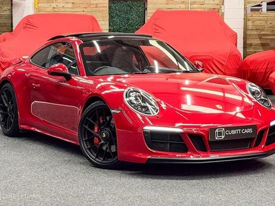 Porsche 911 Carrera GTS