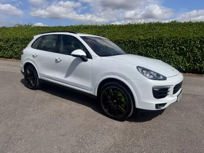 Used Porsche Cayenne S E-Hybrid 2016 White SUV