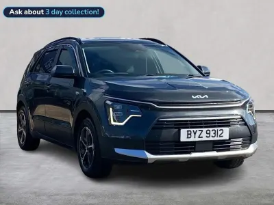 Gebraucht Kia Niro 139 PS (102 kW) 2023 Grau SUV