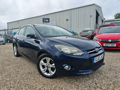 Used Ford Focus Zetec 2012 Blue Hatchback