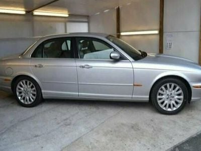 Used Jaguar XJ SE 262 HP (192 kW) 2003 Sedan