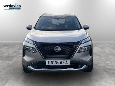 Used Nissan X-Trail Tekna 213 HP (156 kW) 2025 Champagne silver SUV