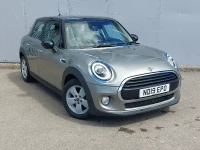 Used Mini Cooper Classic 136 HP (100 kW) 2019 Silver Hatchback