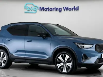 Used Volvo XC40 Plus 211 HP (155 kW) 2022 Blue SUV