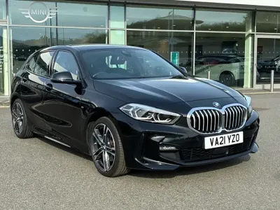 Usado BMW 118 M Sport 134 CV (98 kW) 2021 Negro Utilitario
