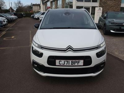 Used Citroën C4 SpaceTourer PureTech 128 HP (94 kW) 2022 White MPV