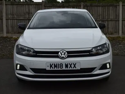 Used VW Polo SE 95 HP (69 kW) 2018 White Hatchback
