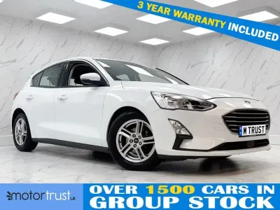 Used Ford Focus Zetec 120 HP (88 kW) 2018 White Hatchback