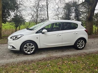 Used Vauxhall Corsa SRi 95 HP (69 kW) 2015 White Hatchback
