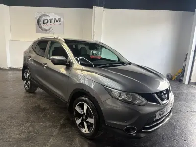 Used Nissan Qashqai N-Connecta 110 HP (80 kW) 2016 Grey SUV