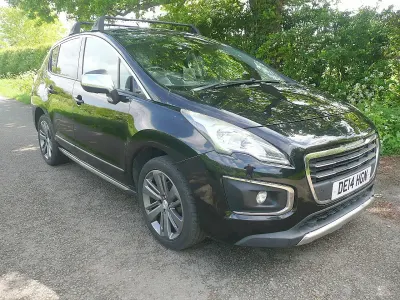 Usado Peugeot 3008 Allure 2014 Negro Familiar