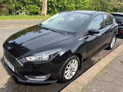 Używany Ford Focus Titanium 120 KM (88 kW) 2016 Czarny Hatchback