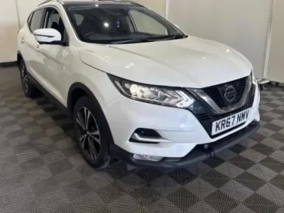 Used Nissan Qashqai N-Connecta 2018 White SUV