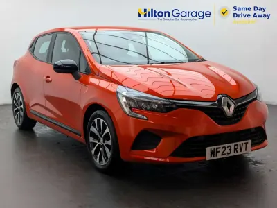 Usado Renault Clio V Evolution 2023 Naranja Utilitario