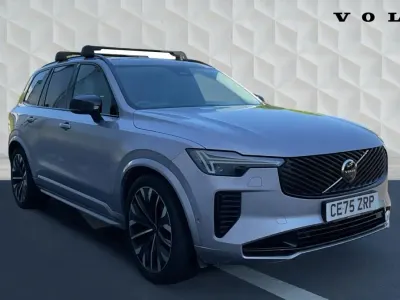 Usado Volvo XC90 Ultra 455 CV (334 kW) 2025 Plateado SUV