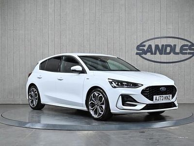 Used Ford Focus ST-Line X 125 HP (91 kW) 2024 White Hatchback
