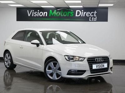 Used Audi A3 Sport 110 HP (80 kW) 2014 White Hatchback