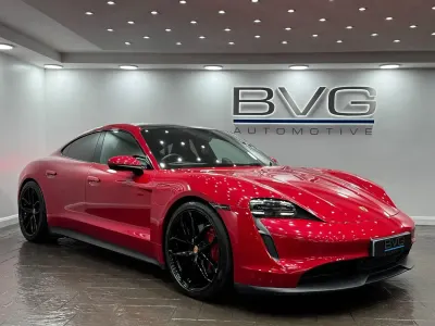Begagnad Porsche Taycan Performance Package 389 kW (530 HK) 2020 Röd Sedan