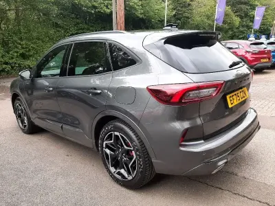 Nouă Ford Kuga ST-Line X 243 CP (178 kW) 2025 Magnetic SUV