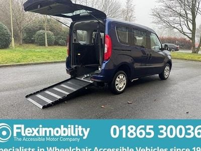 Blue Used 2017 Fiat Doblò Easy MPV | £9,450 (Fair price)