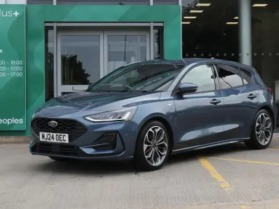 Used Ford Focus ST-Line X 125 HP (91 kW) 2024 Blue Hatchback