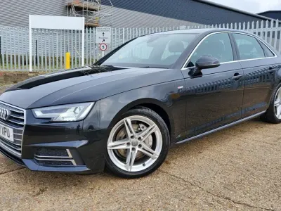Begagnad Audi A4 S-Line 190 HK (139 kW) 2017 Svart Sedan