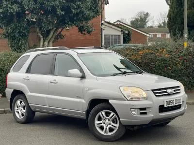 Begagnad Kia Sportage 2006 Silver SUV