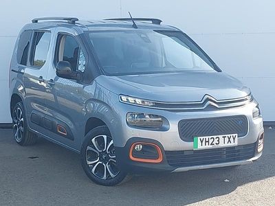 Gebraucht Citroën Berlingo XTR 100 kW (136 PS) 2023 Grau Van / Kleinbus