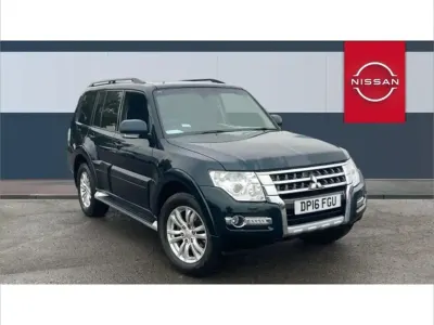 Usado Mitsubishi Shogun 187 HP (137 kW) 2016 Verde SUV