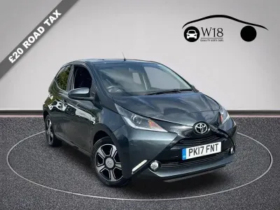 Używany Toyota Aygo X-clusiv 69 KM (50 kW) 2017 Szary Hatchback
